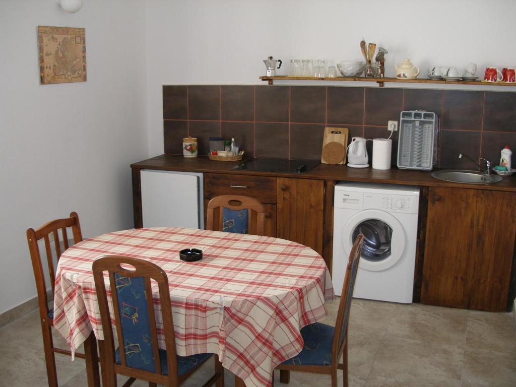 Apartments Madirazza Трогир Экстерьер фото